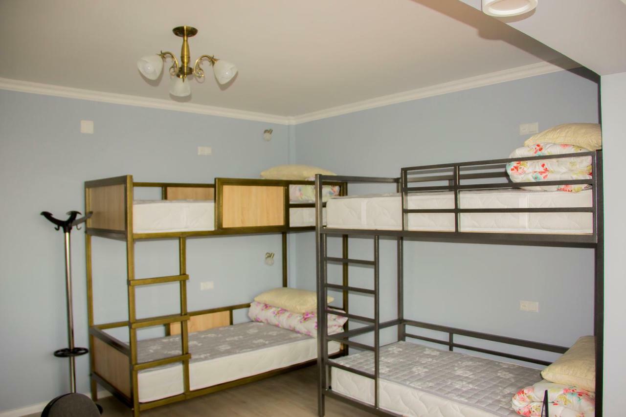 Hostel - Guest House Meyman Almatı Dış mekan fotoğraf