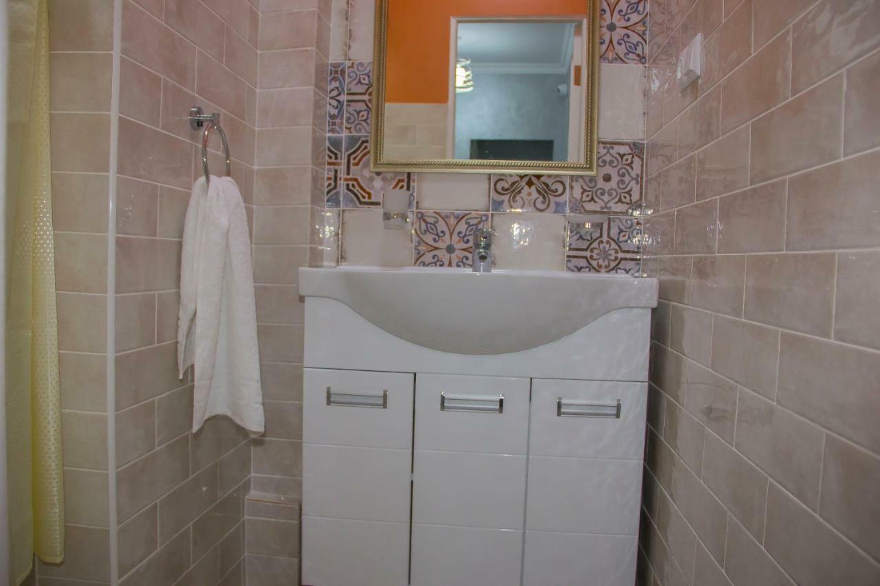 Hostel - Guest House Meyman Almatı Dış mekan fotoğraf